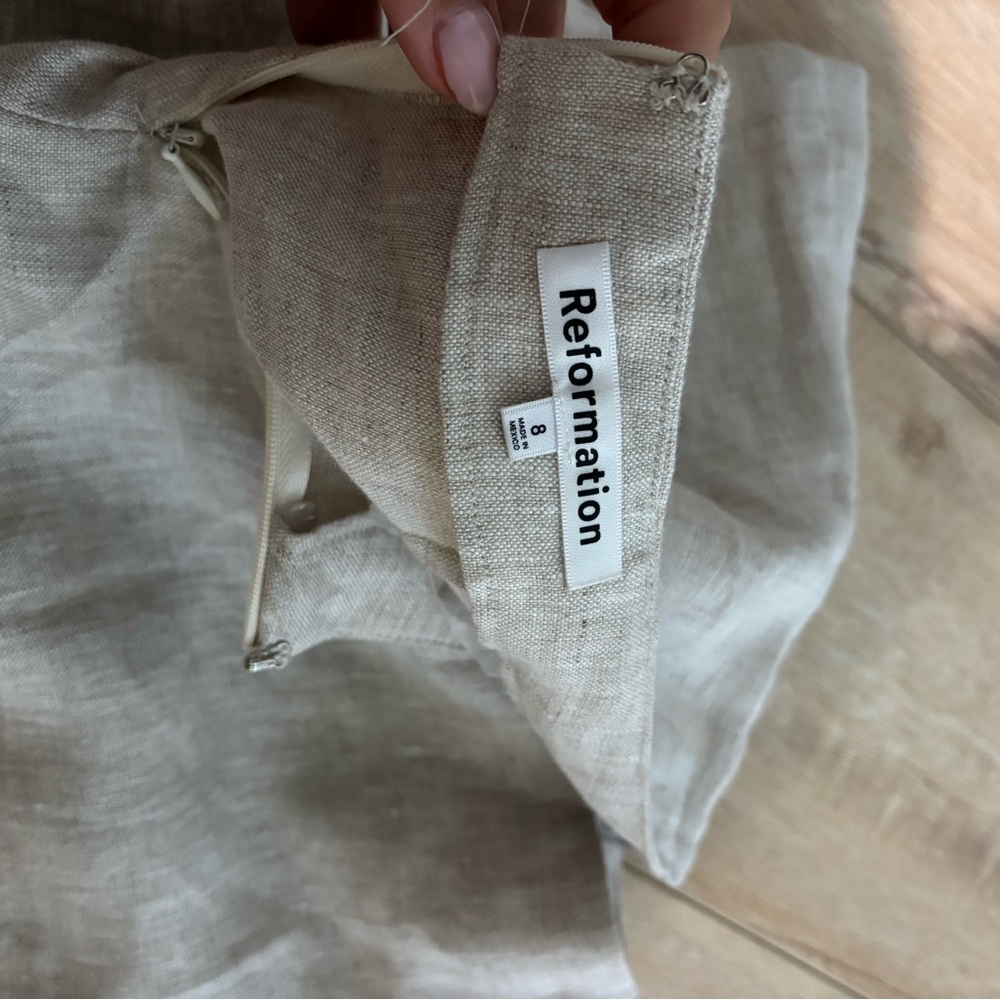 Reformation June Low Rise Linen Short - Picture 7 of 7